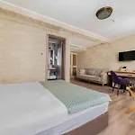 Castle Franco Suites
